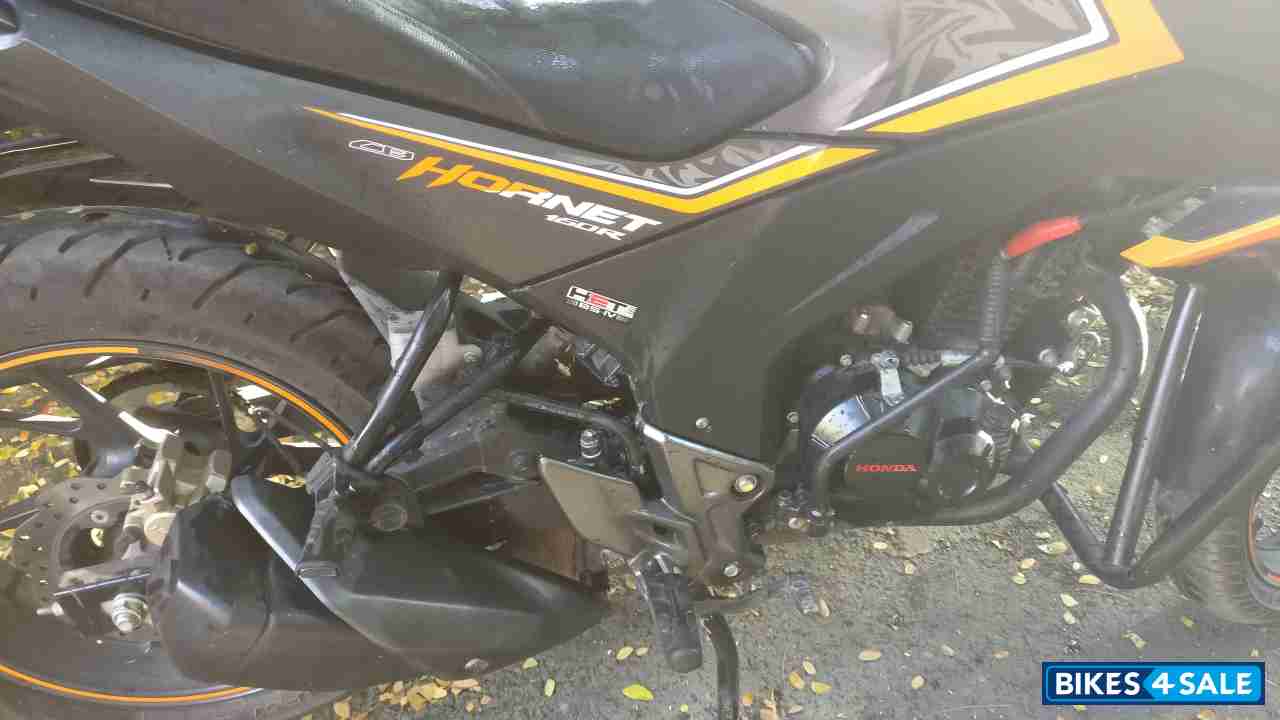 Orange Mat Honda CB Hornet 160R