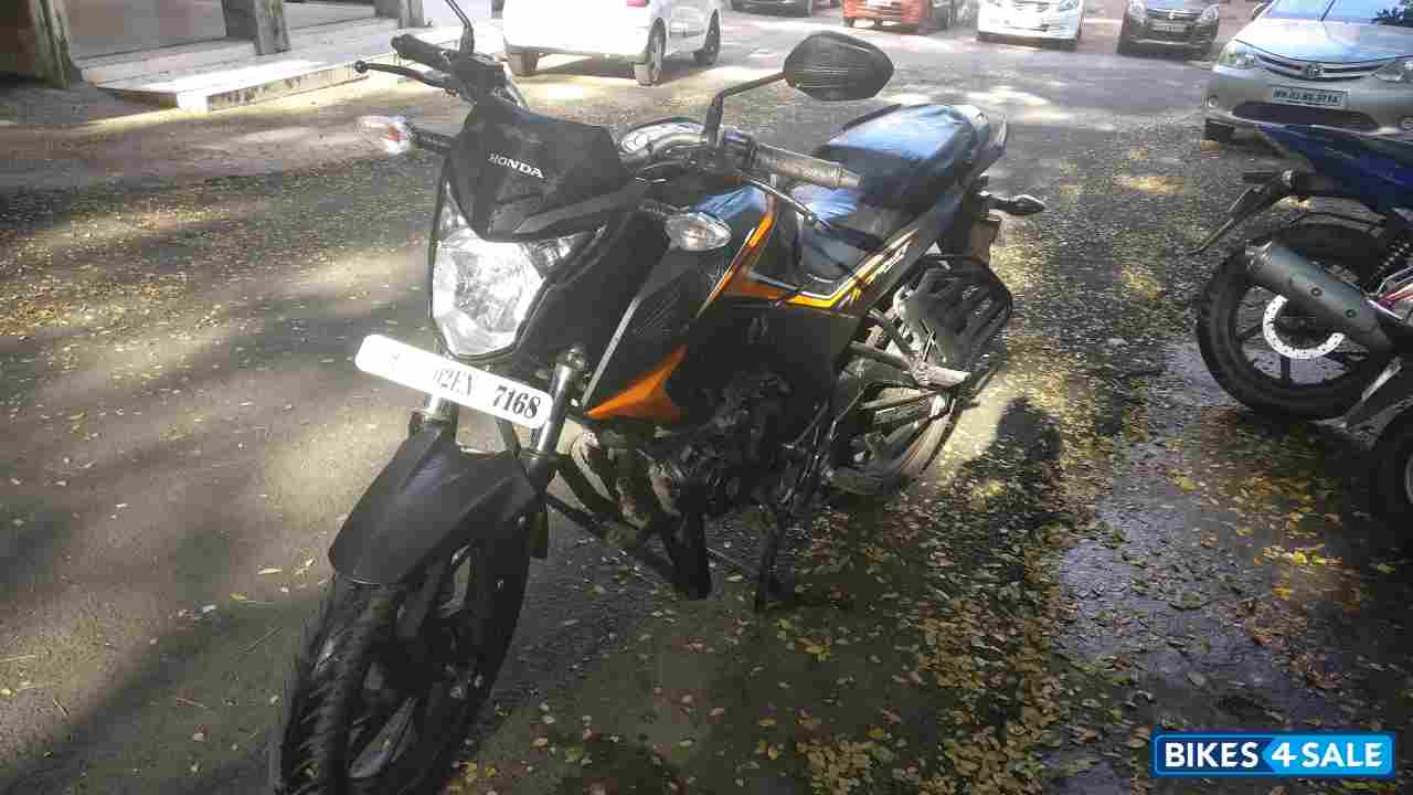 Orange Mat Honda CB Hornet 160R