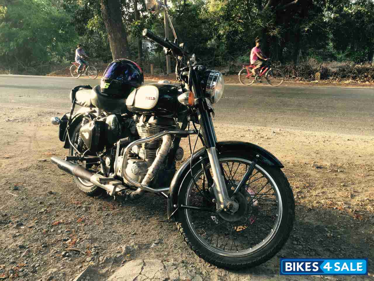 Black Royal Enfield Classic 350