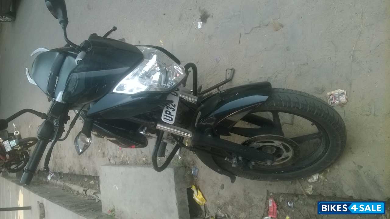Black Bajaj Pulsar 135LS
