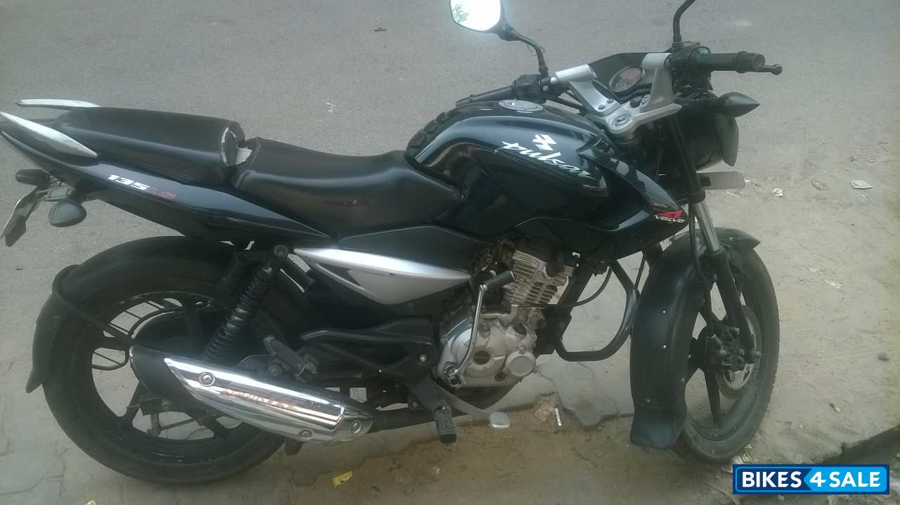 Black Bajaj Pulsar 135LS