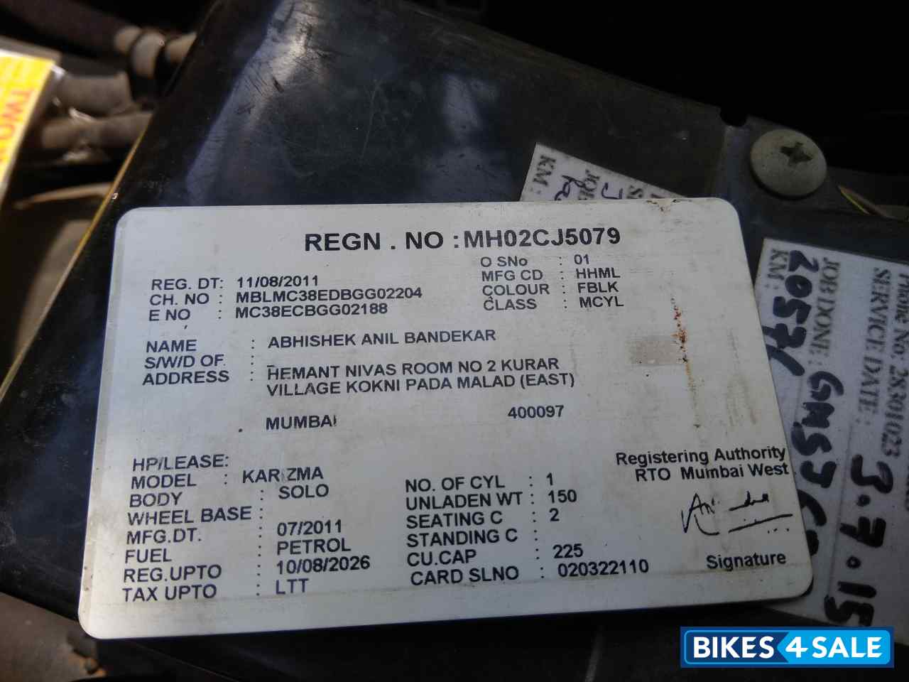 Black Red Cast Hero Karizma R