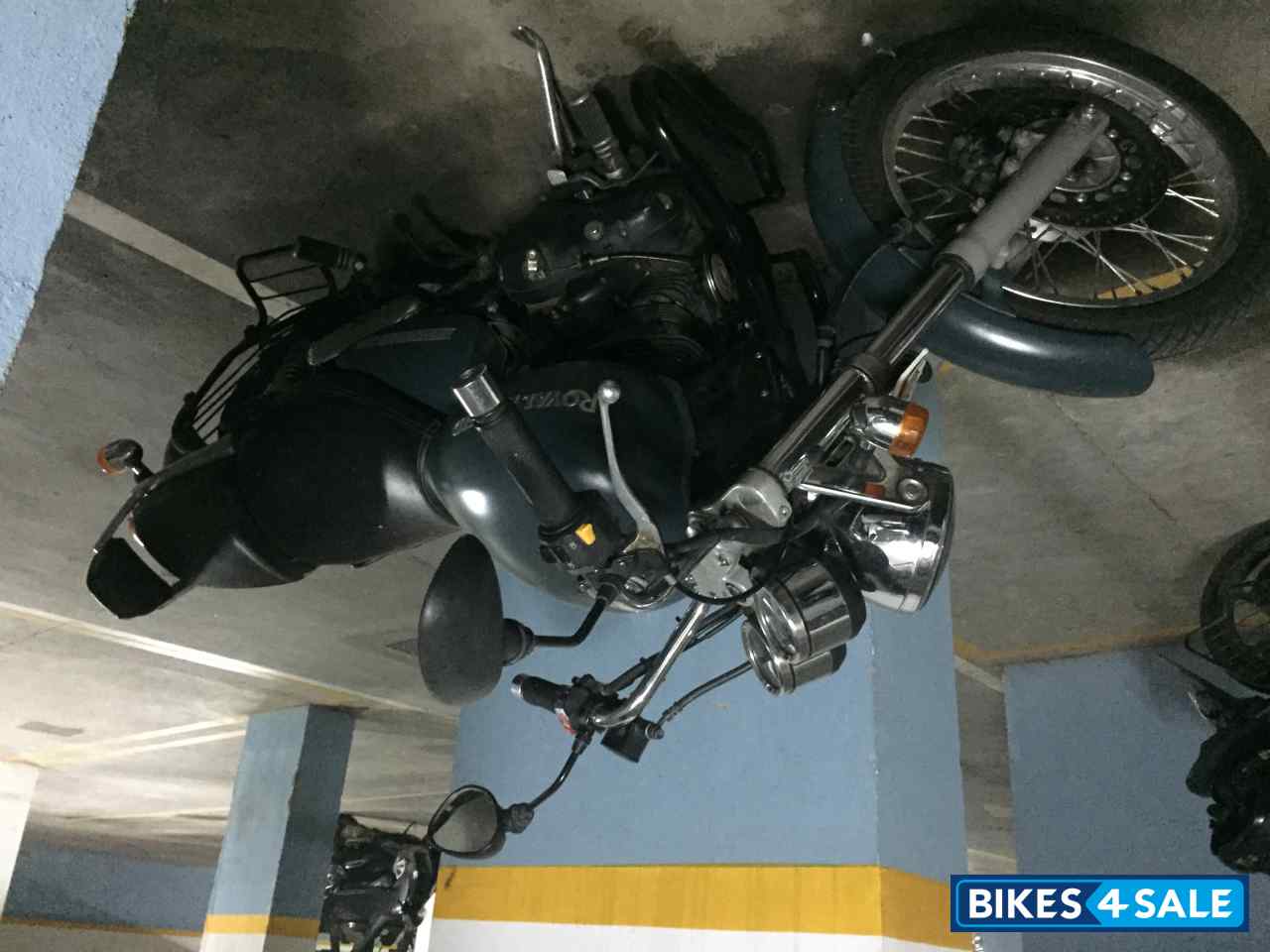 Asphalt Royal Enfield Thunderbird 350