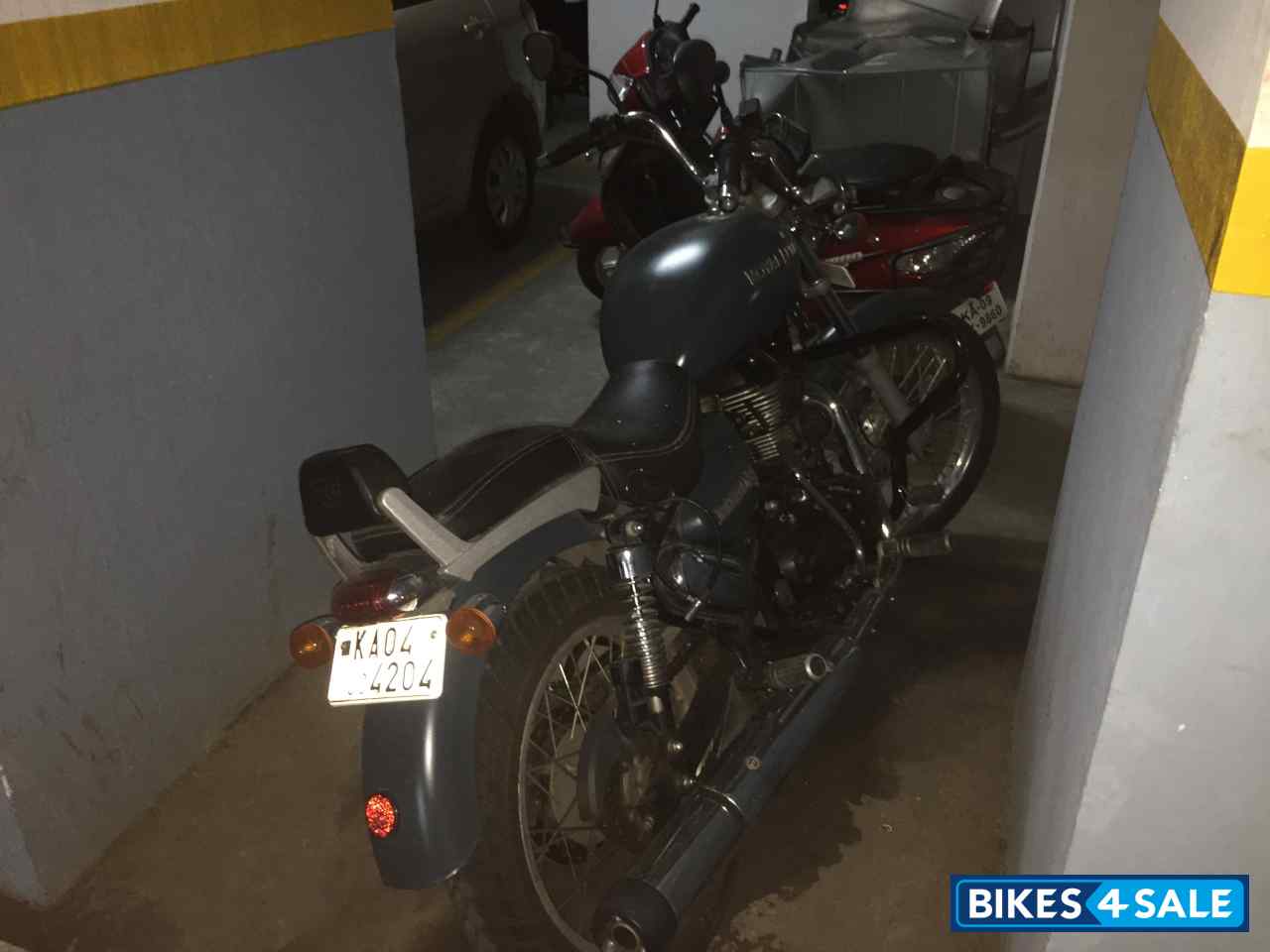 Asphalt Royal Enfield Thunderbird 350 Asphalt Royal Enfield Thunderbird 350