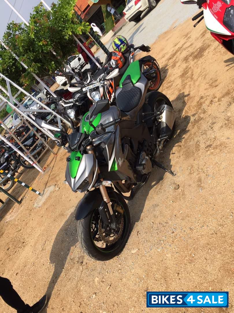 Green&grey Kawasaki Z1000