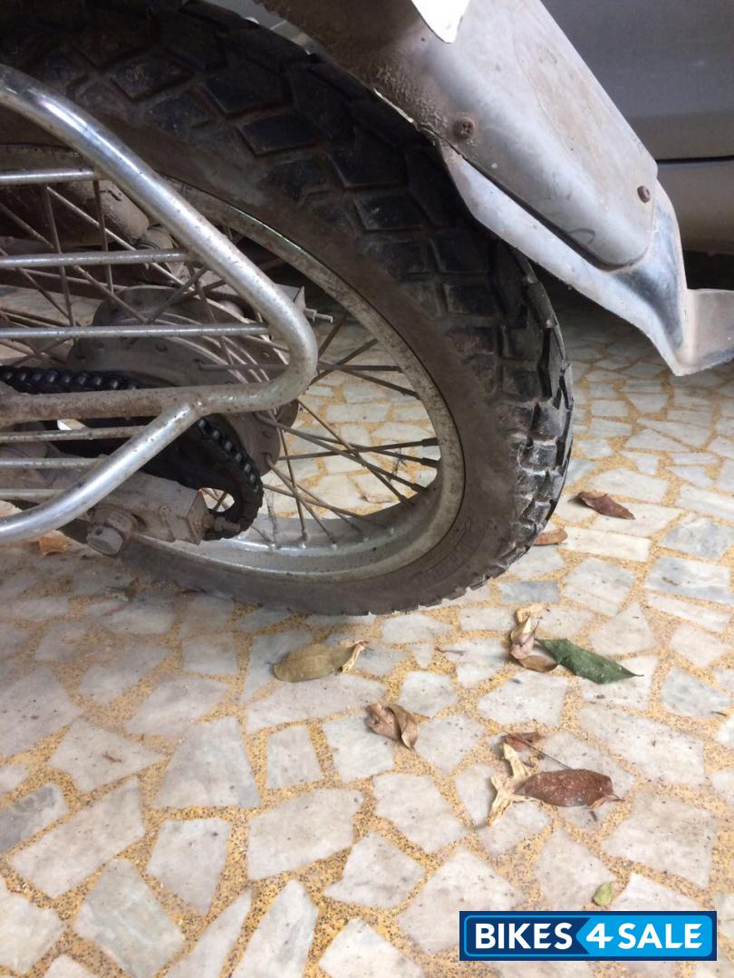 Black With Red Petrol Tank Bajaj Pulsar 150 DTSi