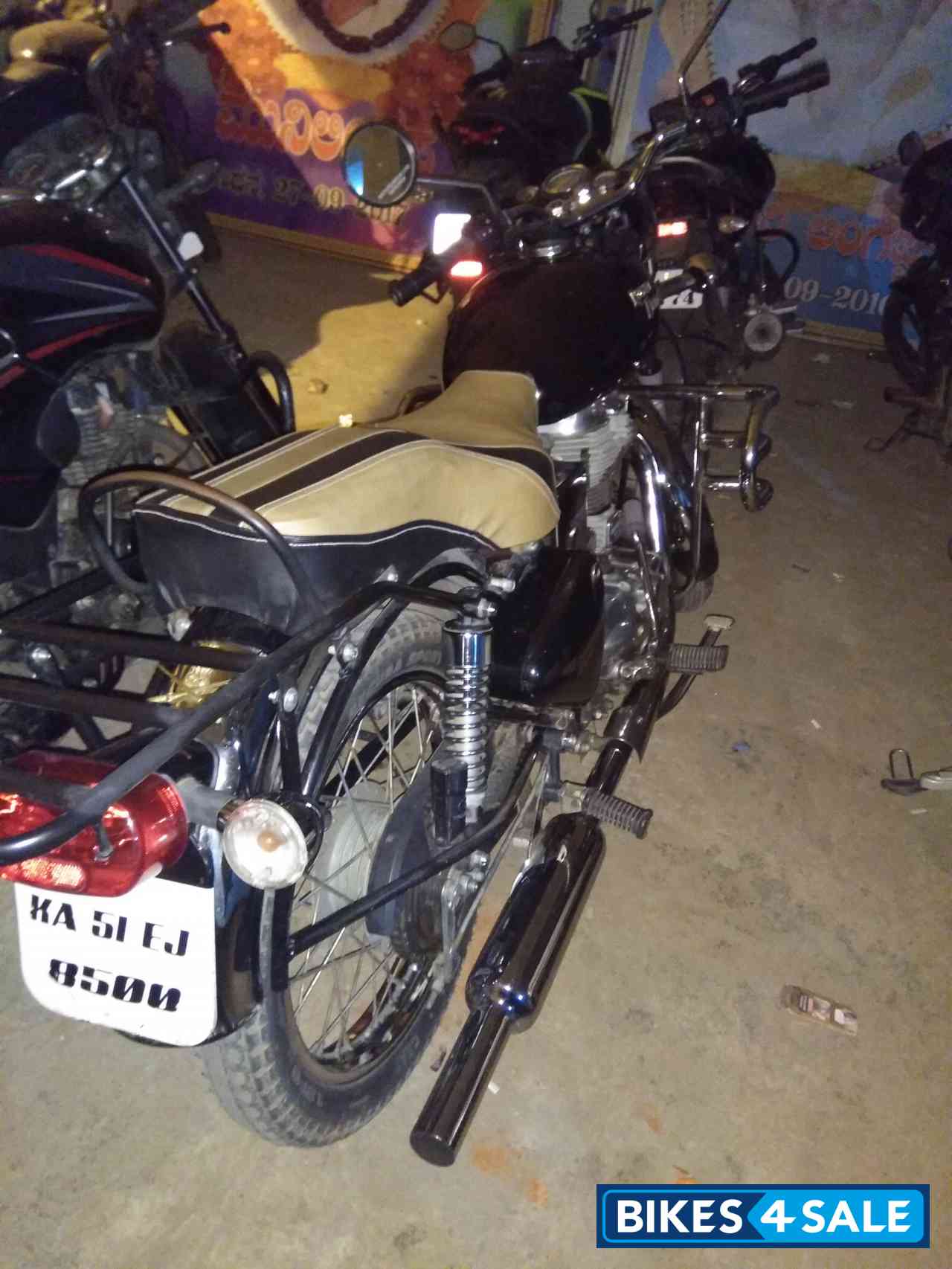 Magic Green (black) Royal Enfield Bullet Electra Twinspark