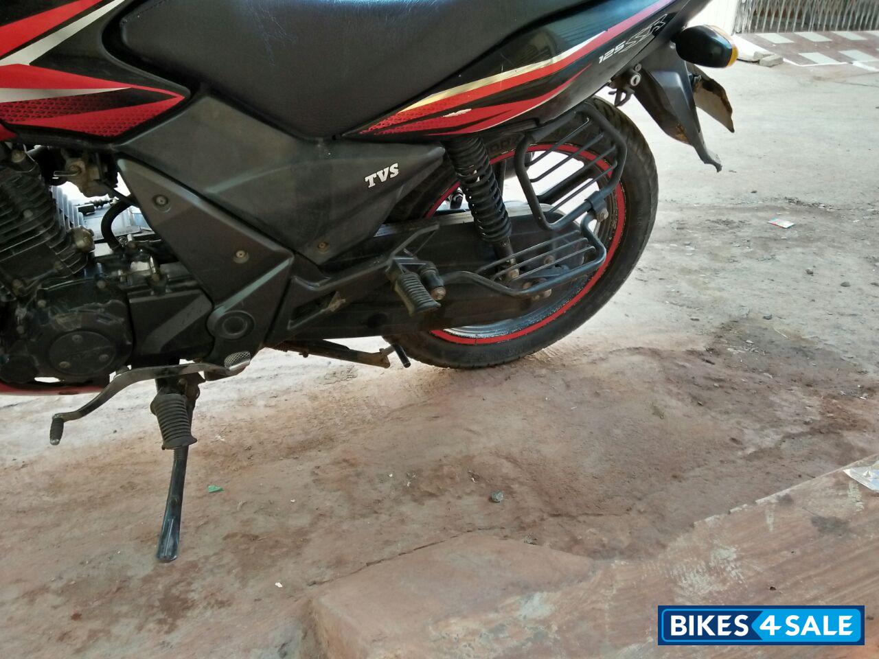 Red And Black TVS Flame SR125