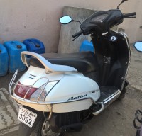 White Honda Activa