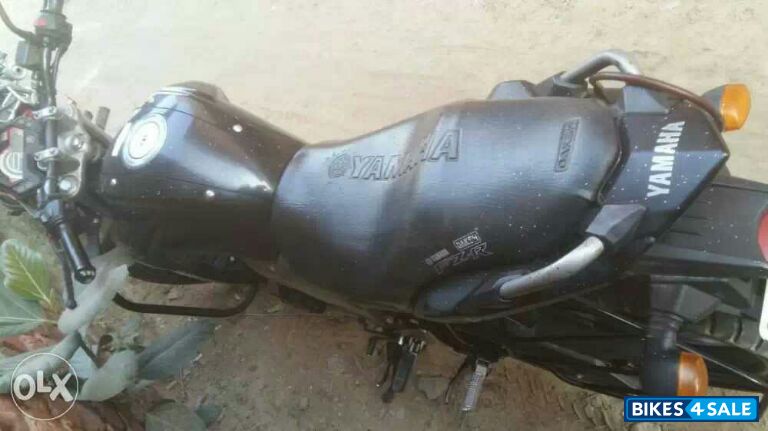 Black Yamaha FZ16