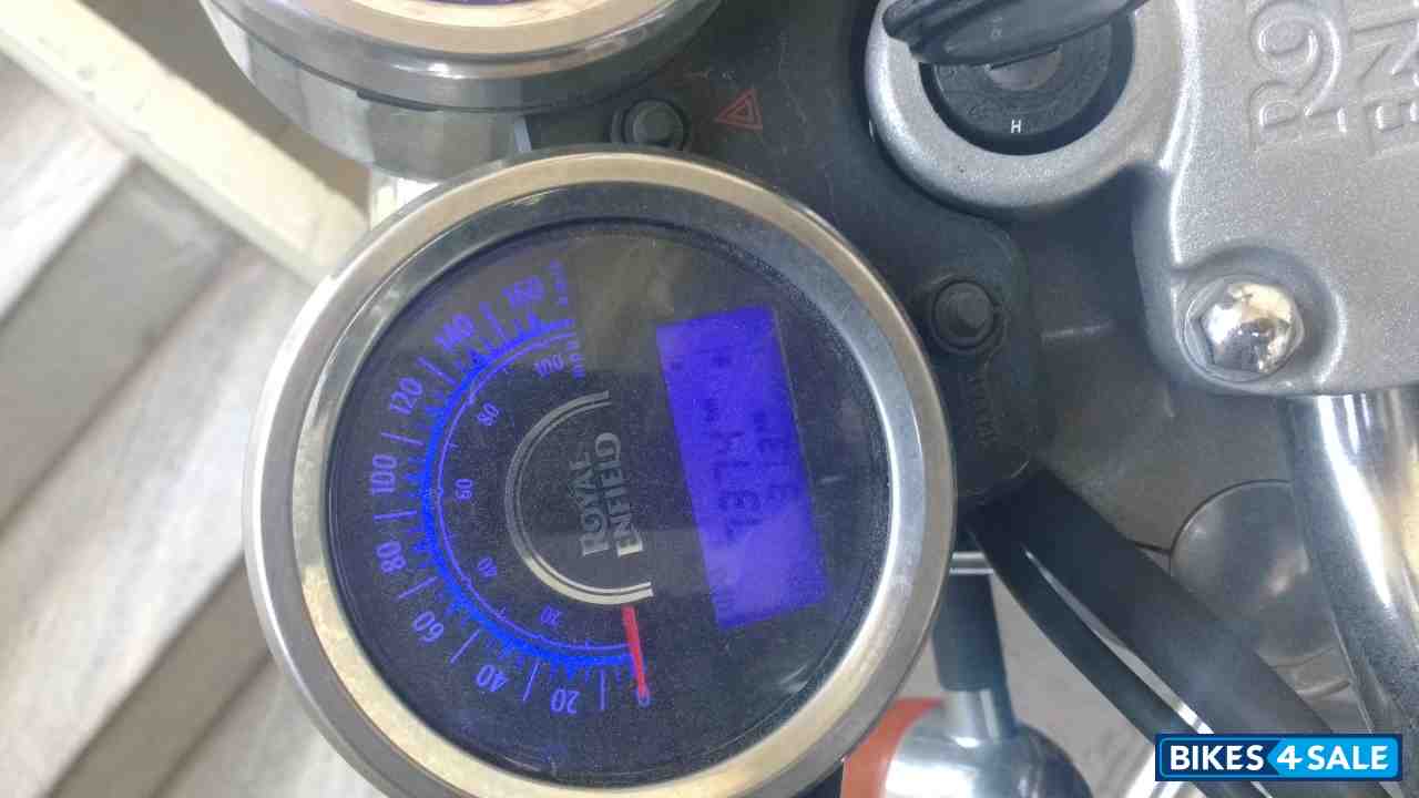 Matte Black Royal Enfield Thunderbird 350