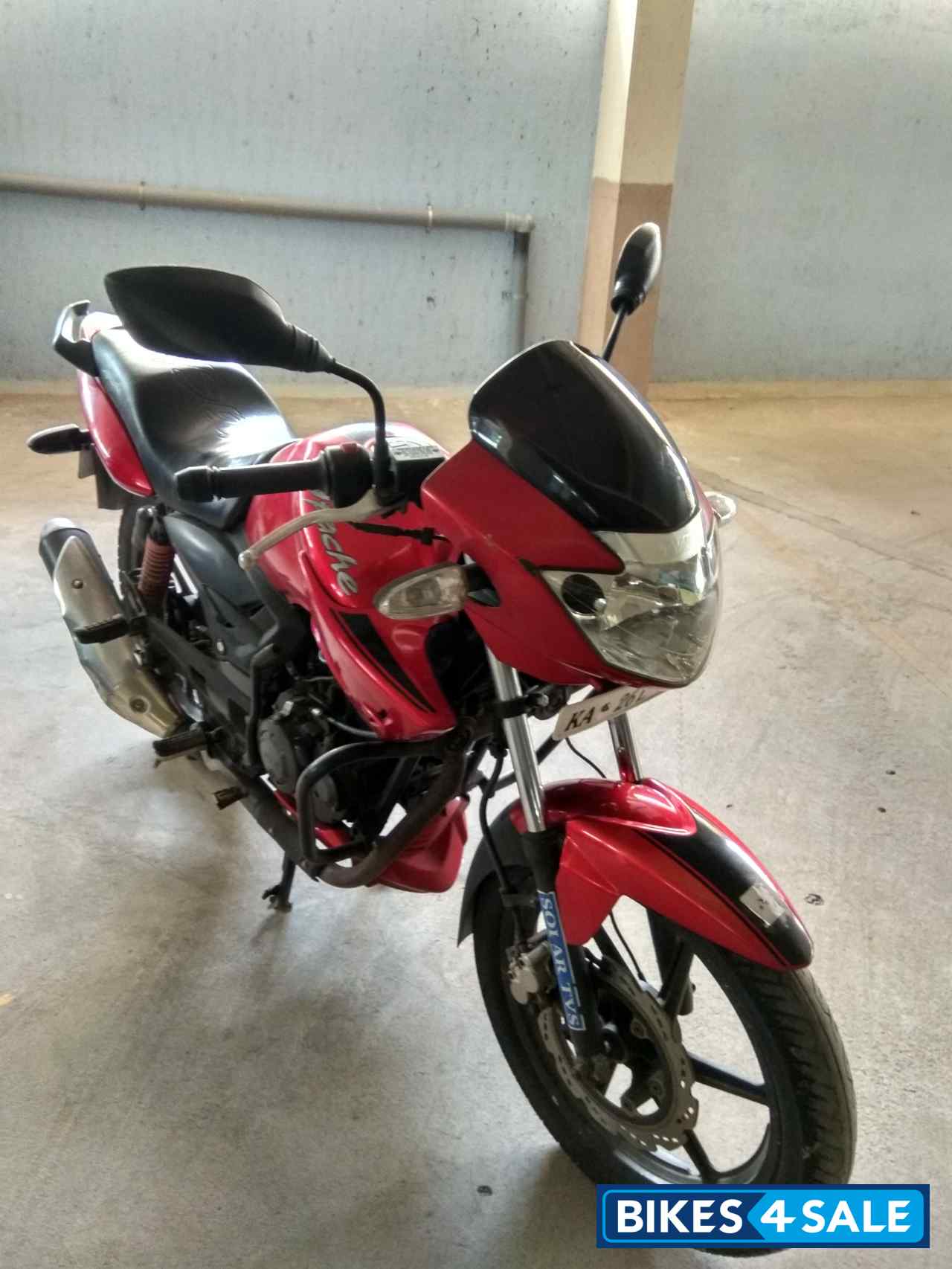 Red TVS Apache RTR 160 Red TVS Apache RTR 160