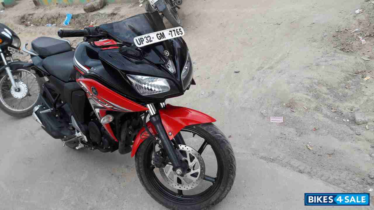 Black, Red Yamaha Fazer FI V2