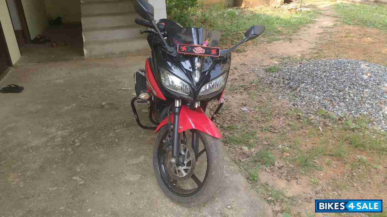 Red And Black Yamaha Fazer FI V2
