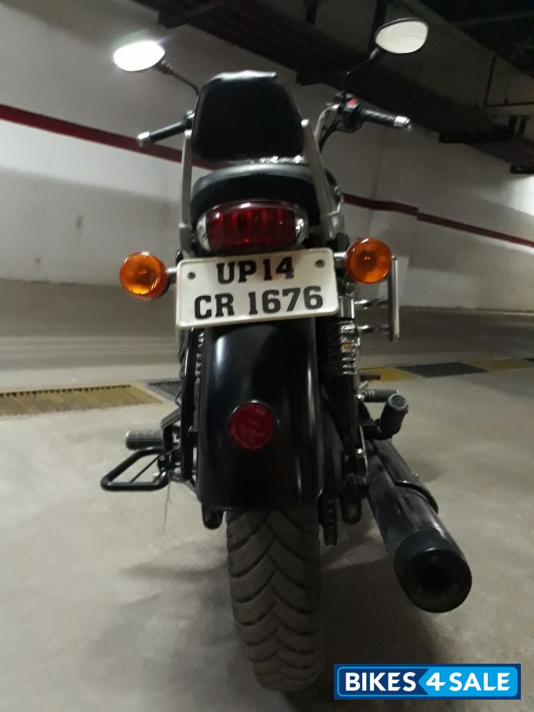 Matte Black Royal Enfield Thunderbird 500