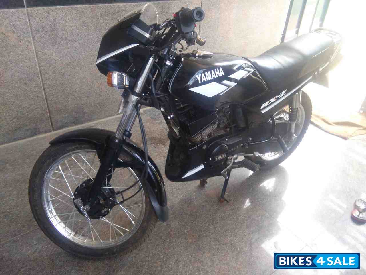 Black Yamaha RXZ