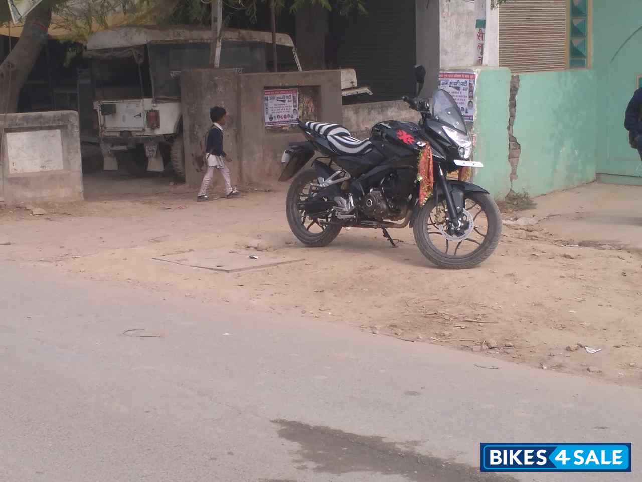 Black Bajaj Pulsar AS 150
