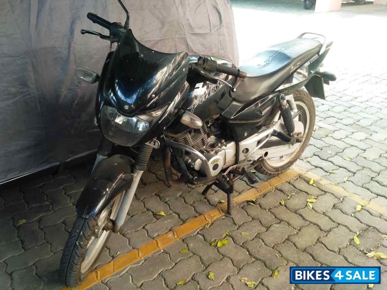 Black Bajaj Pulsar 150 DTSi