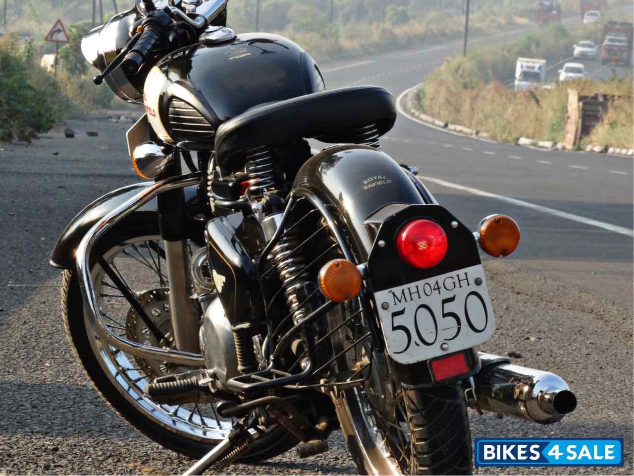 Black Royal Enfield Classic 350