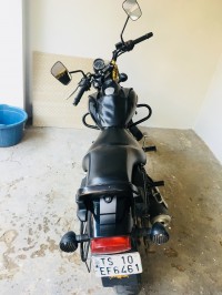 Matt Black Bajaj Avenger Street 220