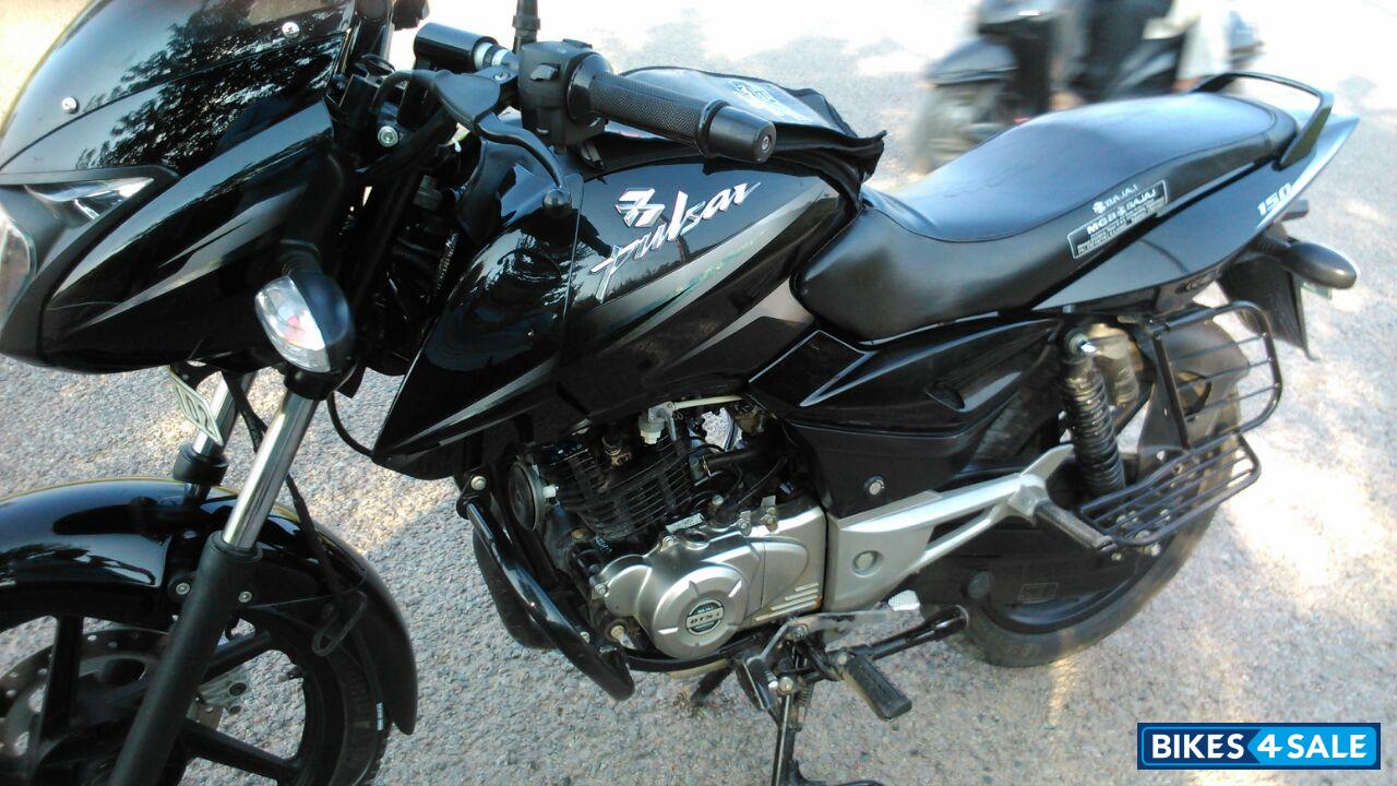 Black Bajaj Pulsar 150 DTSi