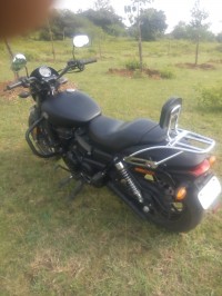 Black Harley Davidson Street 750