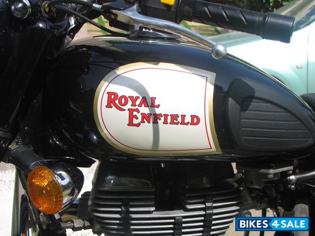 Black Royal Enfield Classic 500
