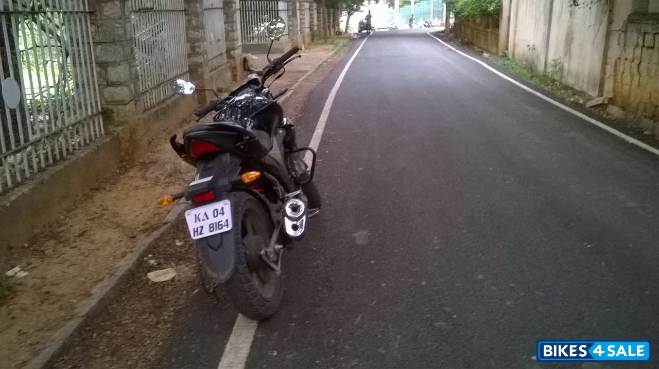 Black Suzuki Gixxer 150