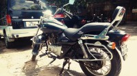 Black Bajaj Avenger 220 DTS-i