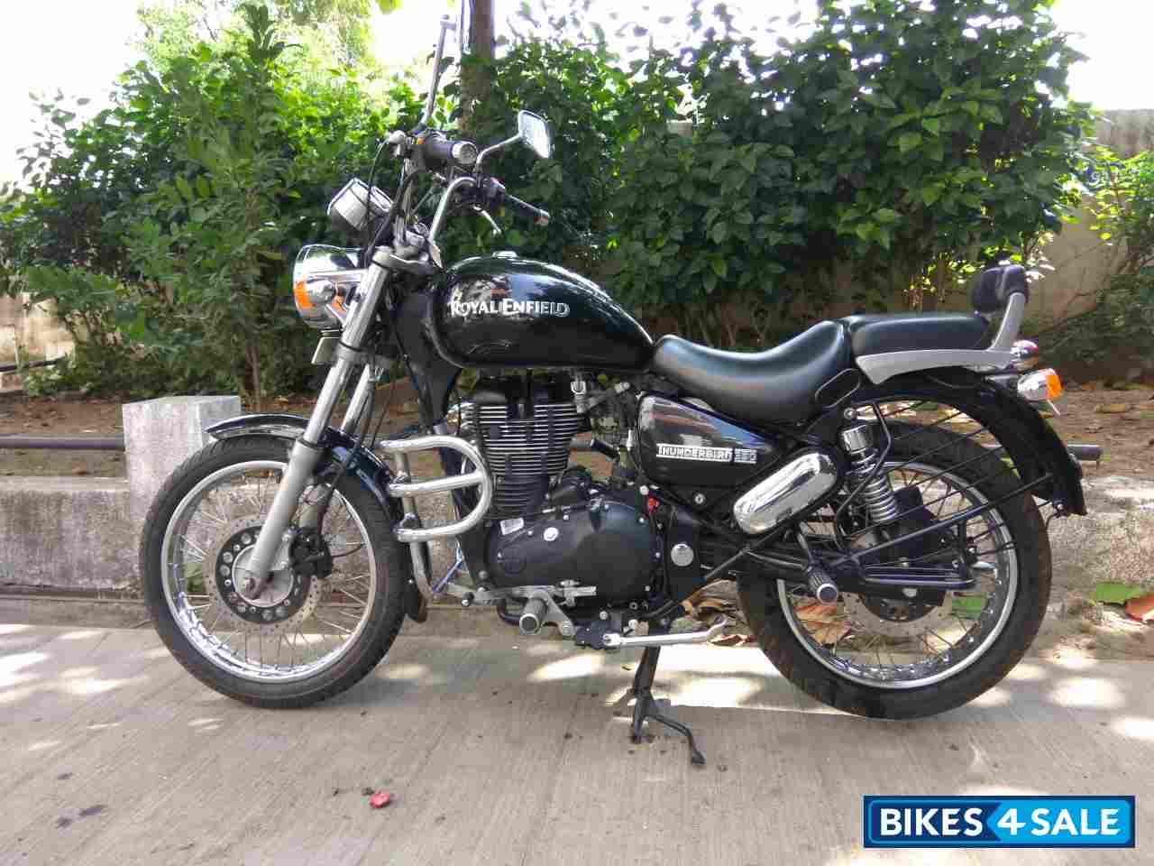 Black Royal Enfield Thunderbird TwinSpark 350 Black Royal Enfield Thunderbird TwinSpark 350