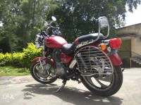 Red Royal Enfield Thunderbird TwinSpark 350