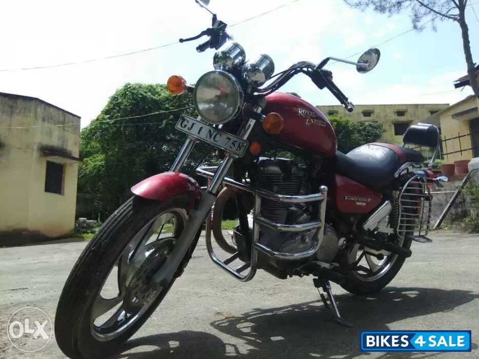 Red Royal Enfield Thunderbird TwinSpark 350