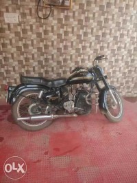 Black Royal Enfield Bullet Diesel Taurus
