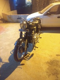 Black Royal Enfield Bullet Diesel Taurus
