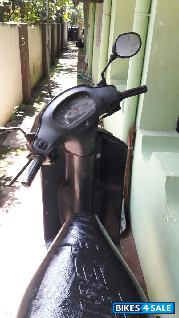 Black Honda Activa