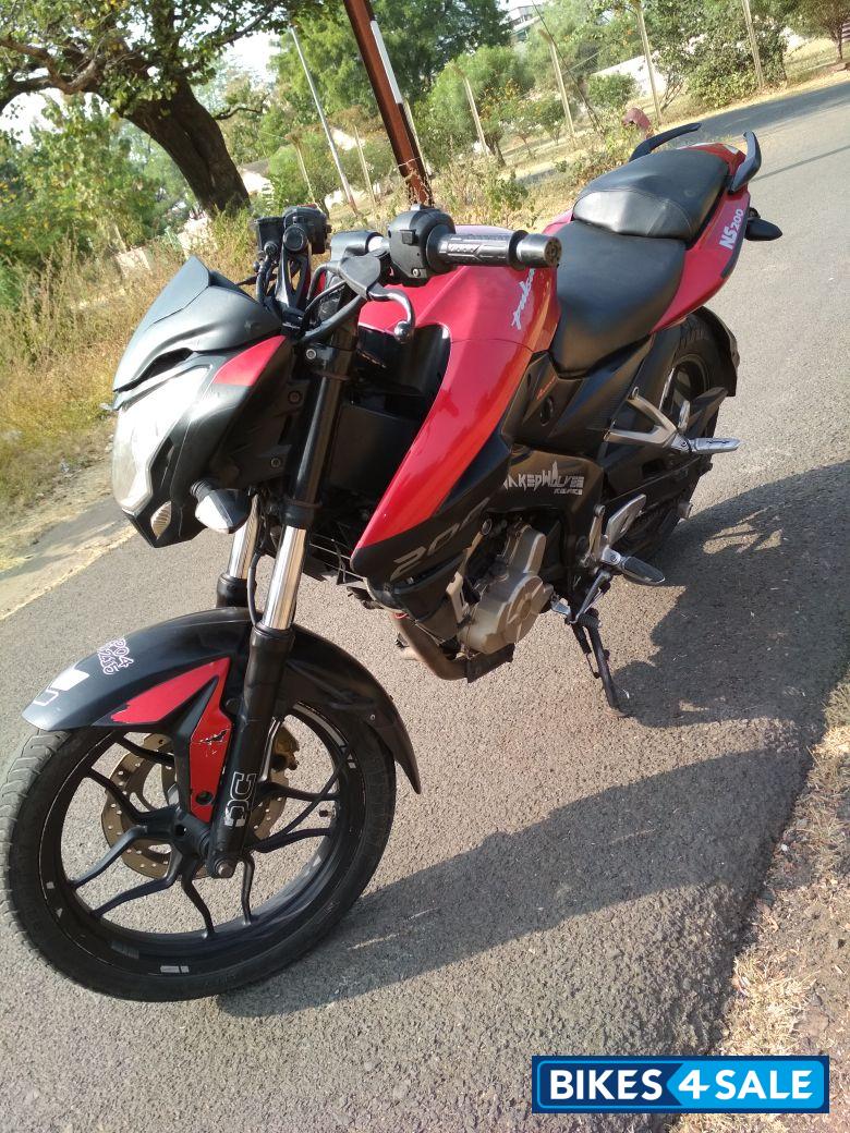 Red Bajaj Pulsar 200 NS Red Bajaj Pulsar 200 NS