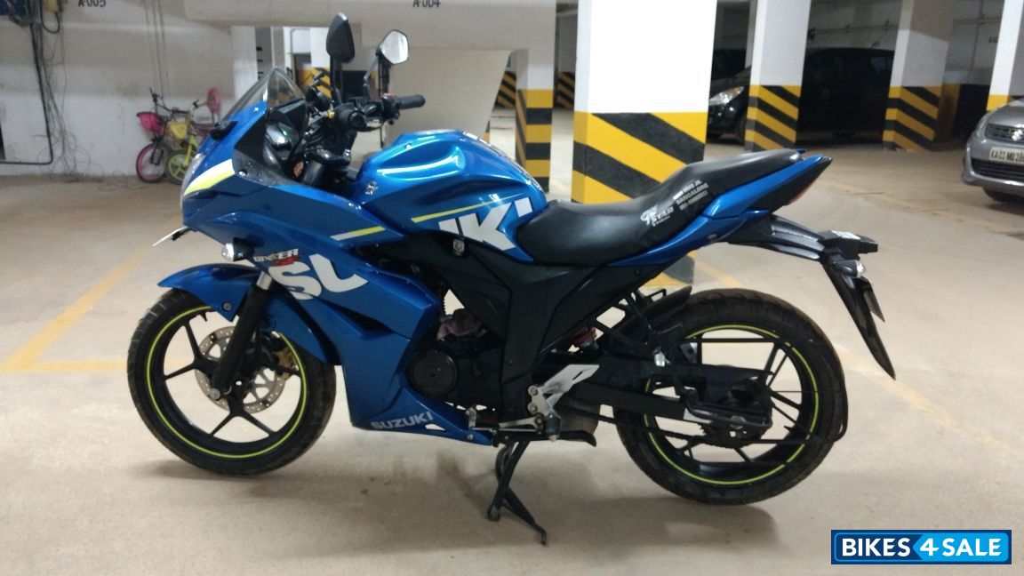 Motogp Edition Blue Suzuki Gixxer SF