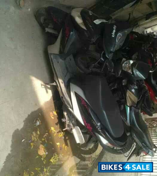 Black And Pink Yamaha Ray