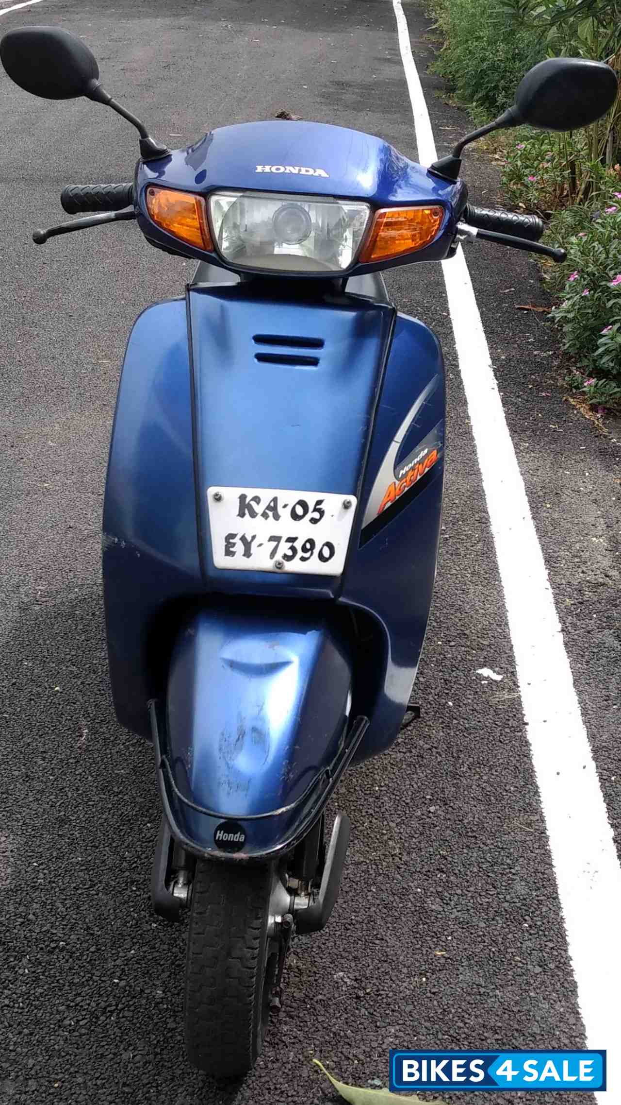 Blue Honda Activa