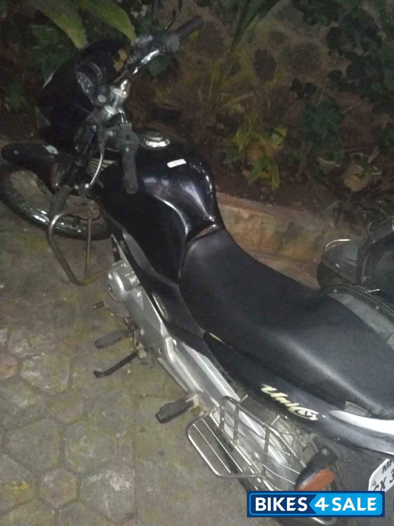 Black Honda CB Unicorn
