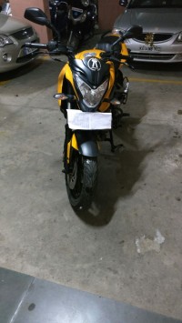 Yellow Bajaj Pulsar 200 NS