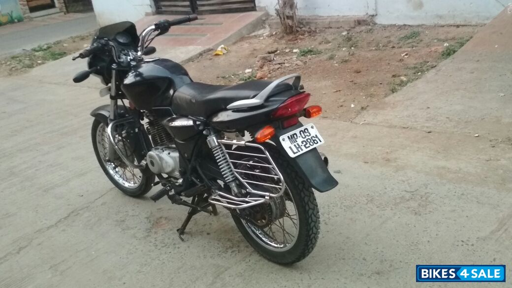 Black Bajaj Discover 125