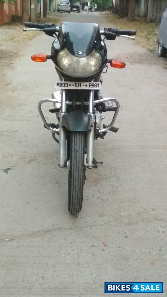 Black Bajaj Discover 125