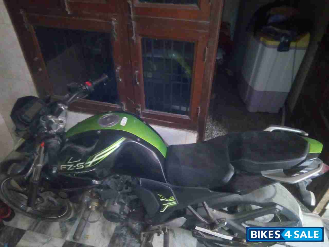 Black Green Yamaha FZ-S FI V2