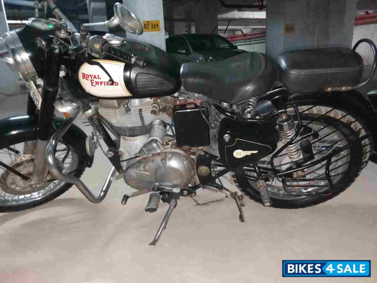 Black Royal Enfield Classic 350