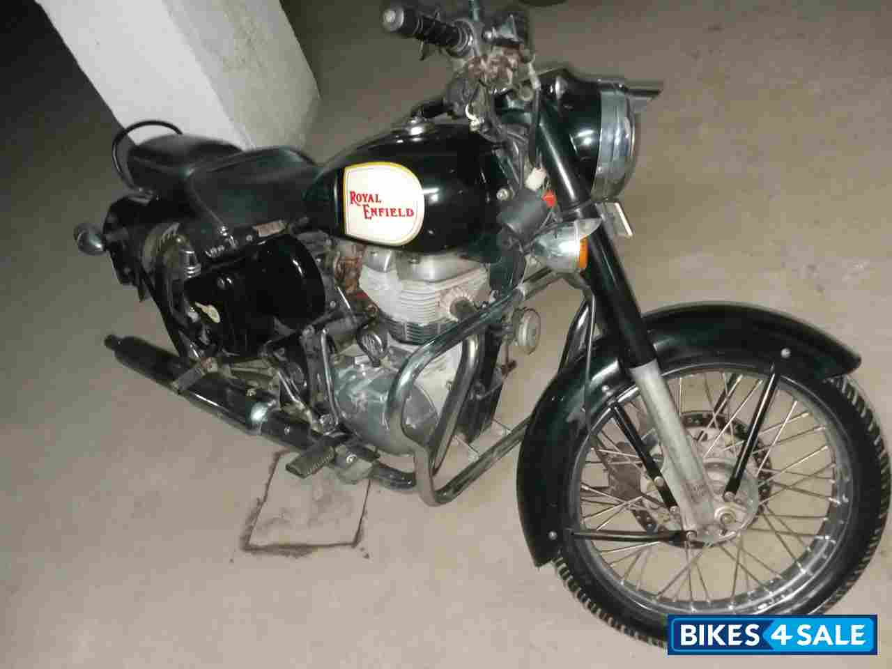Black Royal Enfield Classic 350 Black Royal Enfield Classic 350