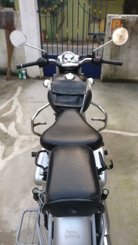 Silver Royal Enfield Classic 350