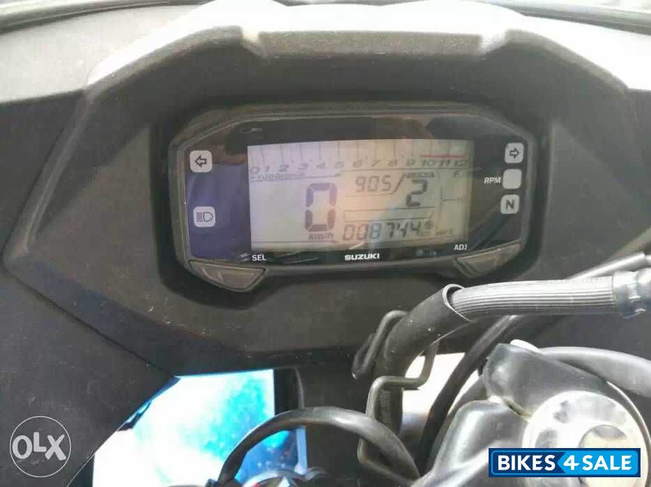 Blue Suzuki Gixxer SF SP