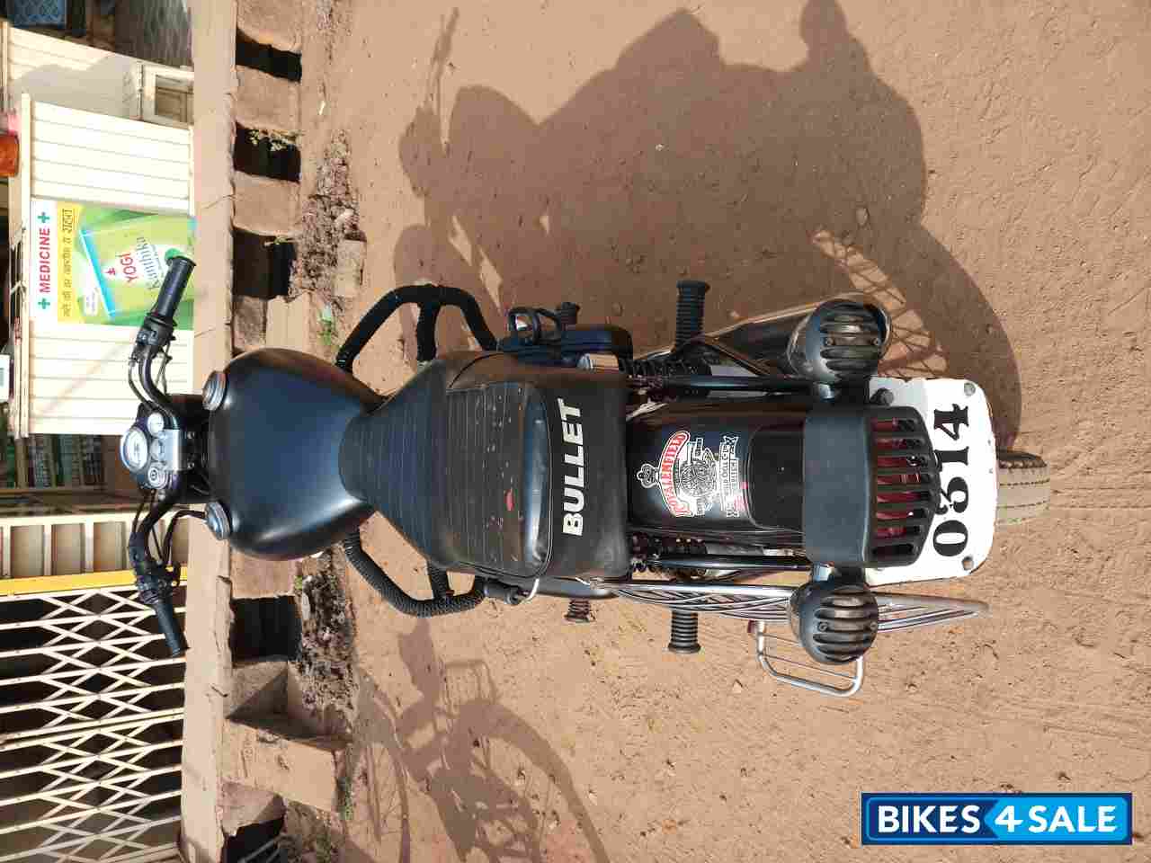 Matt Black Royal Enfield Bullet Standard 350