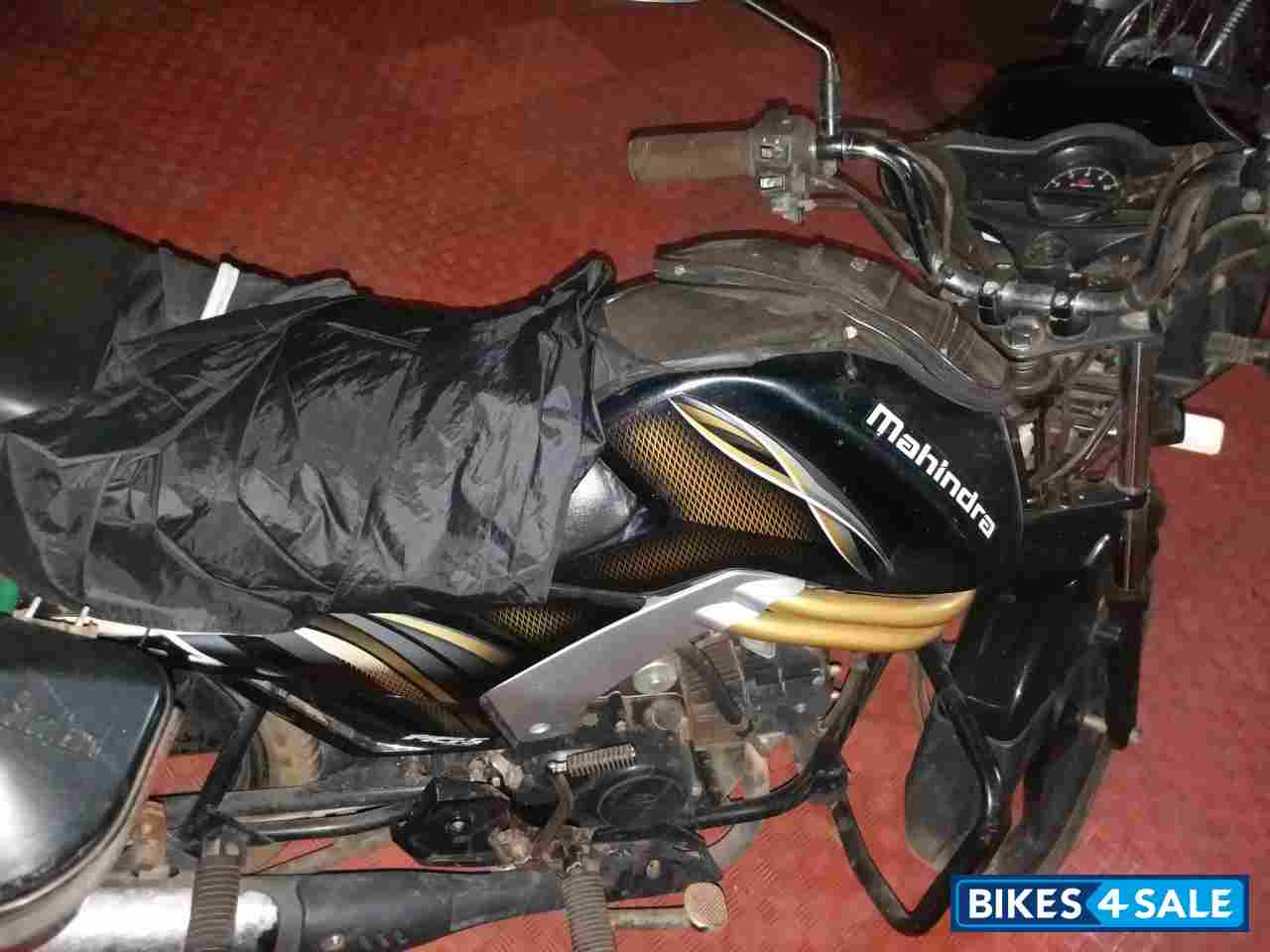 Black Mahindra Centuro